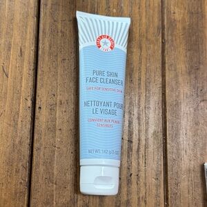 First Aid Beauty Pure Skin Face Cleanser